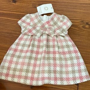 NWT never worn 2-4 months old